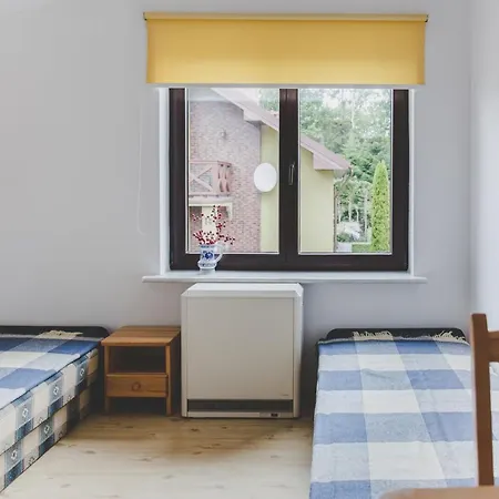 Apartment Pokoj Z Lazienka, Aneks Kuchenny, Ogrod Stolpmünde