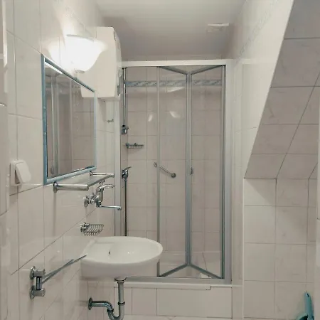 Apartment Pokoj Z Lazienka, Aneks Kuchenny, Ogrod Ustka