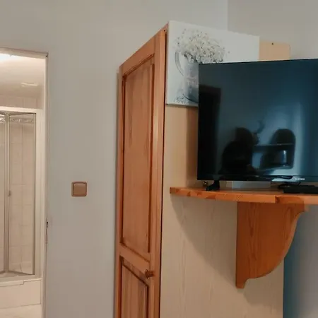 Pokoj Z Lazienka, Aneks Kuchenny, Ogrod Apartment